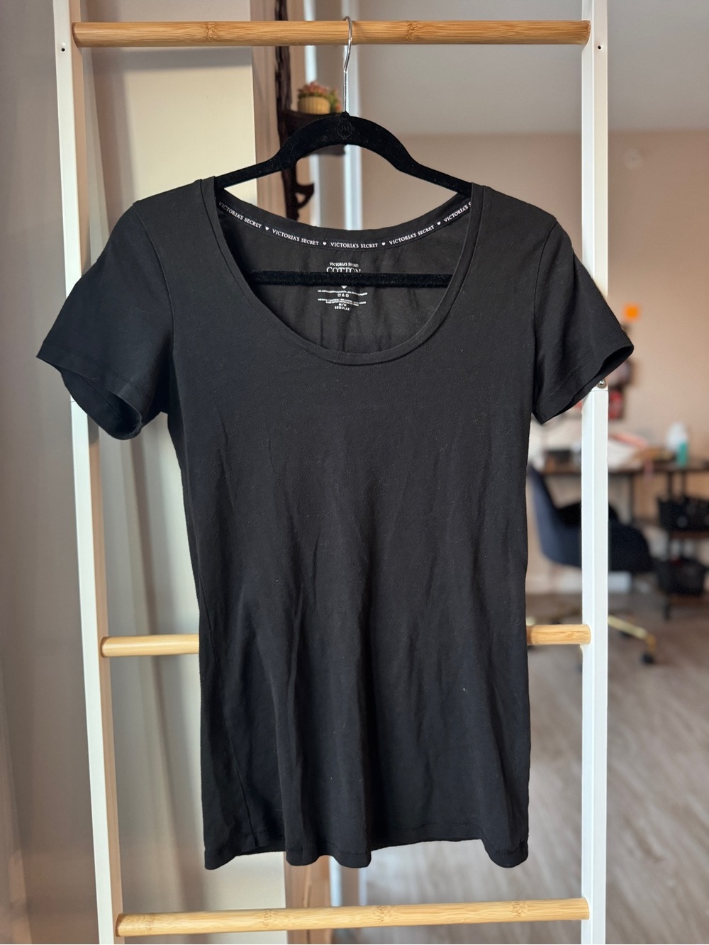 Victoria's Secret Black Scoop Neck Short Sleeve Tee - Slim Fit, Size M, Like New